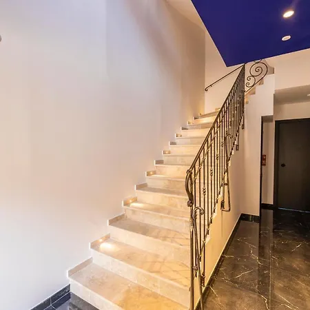 Cote Sud * LʼÎle-Rousse