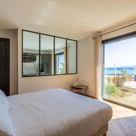 Cote Sud LʼÎle-Rousse