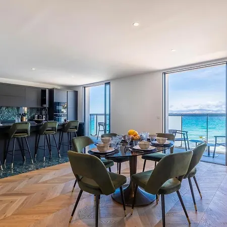 Cote Sud LʼÎle-Rousse