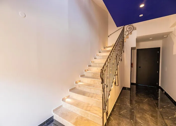 Cote Sud * LʼÎle-Rousse